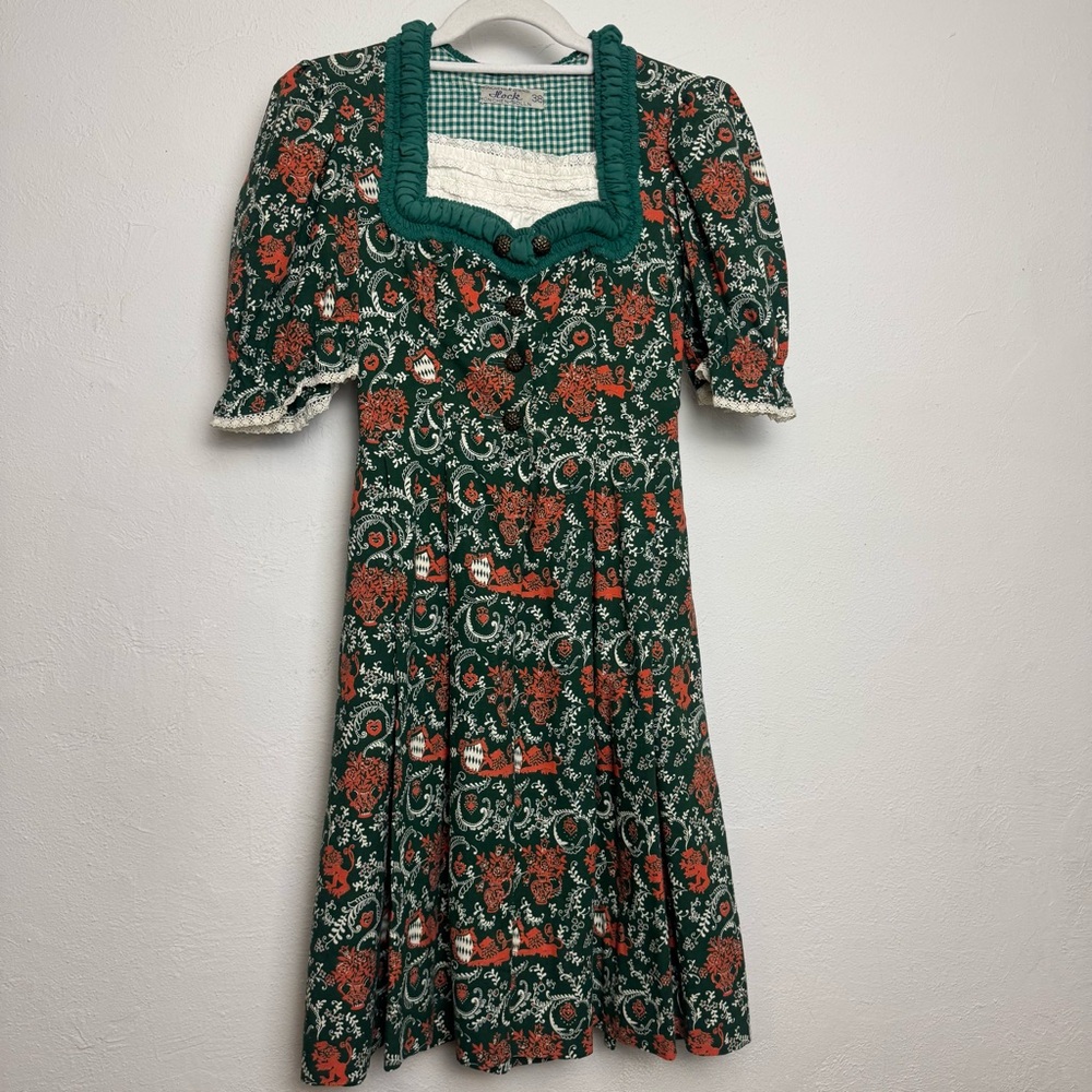 Vintage German Munchener Dirndl Holiday‎ Dress